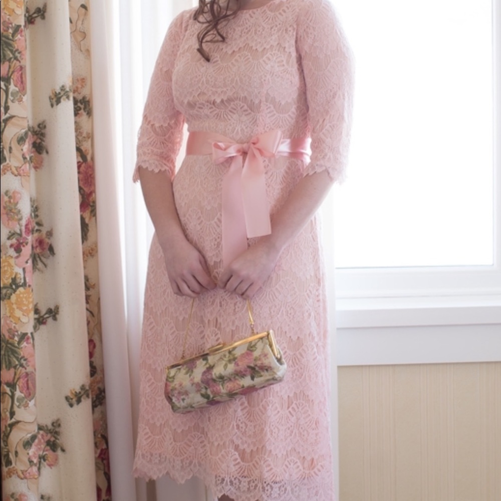 Dainty jewels A NIGHT IN PARIS dress